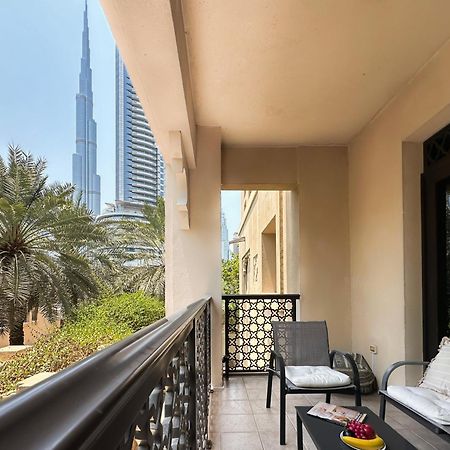 Trophy 2Br Aladdin Estate W Burj Khalifa View Apartment Dubai Exterior photo