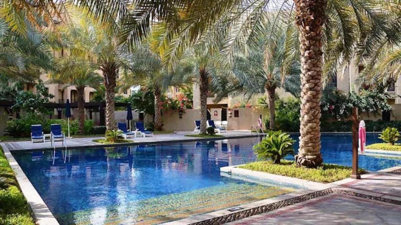 Trophy 2Br Aladdin Estate W Burj Khalifa View Apartment Dubai Exterior photo